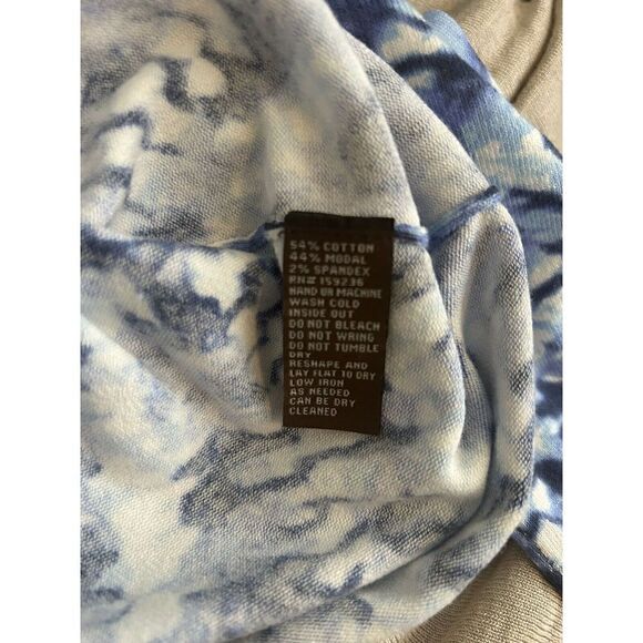 J. McLaughlin Lenny Sweater Women's Size L Blue Tie Dye Print Button Cuff NWOT! - Picture 5 of 6